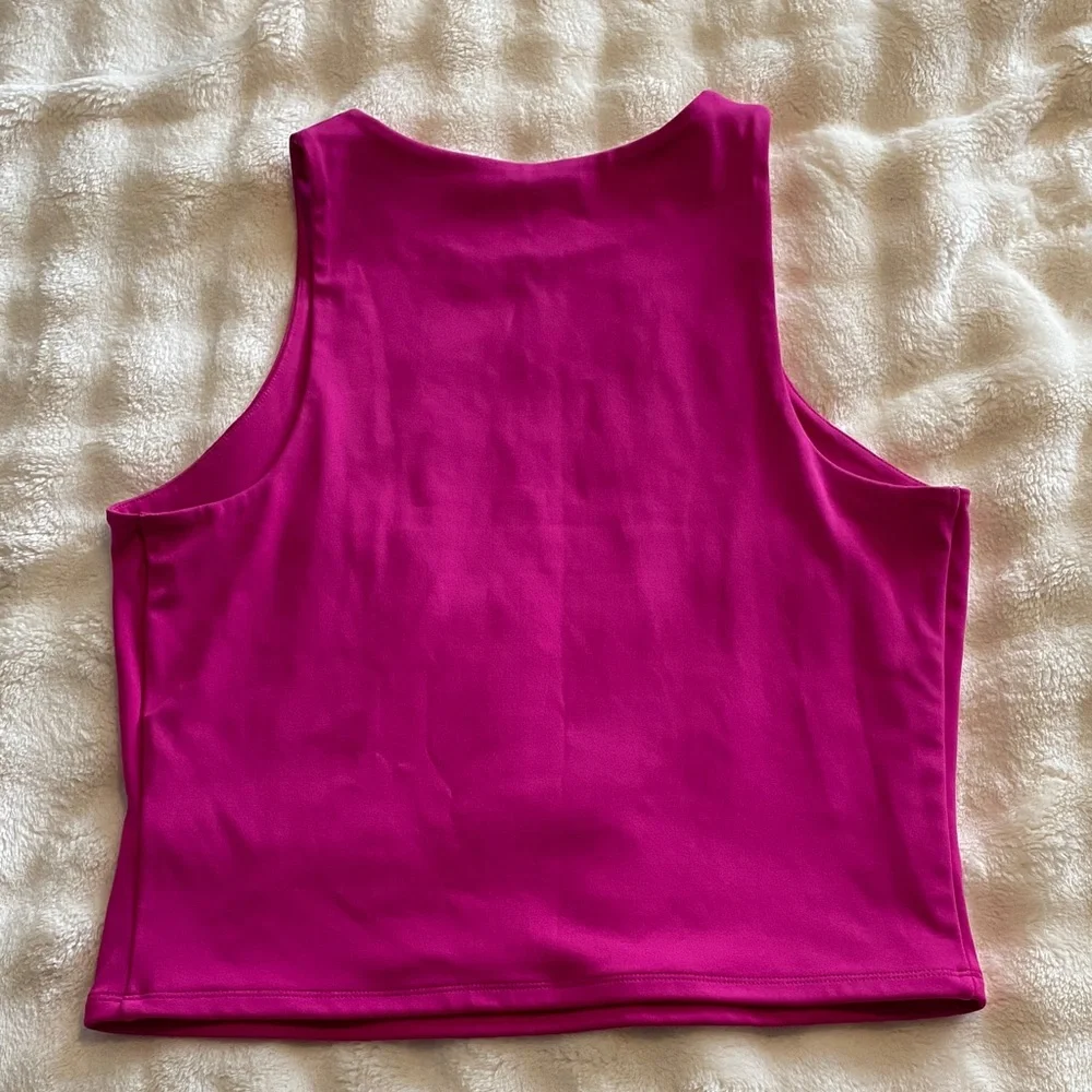 Express Body Contour Top - Picture 3 of 3